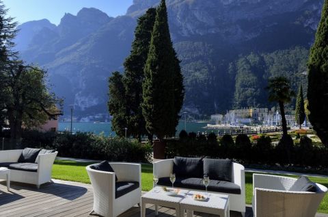 Hotel Riva Del Garda Tre Stelle Hotel Riva Del Garda Tre Stelle